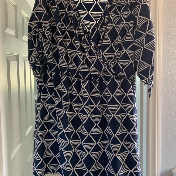 Old Navy silk dress - Picture 2 of 3